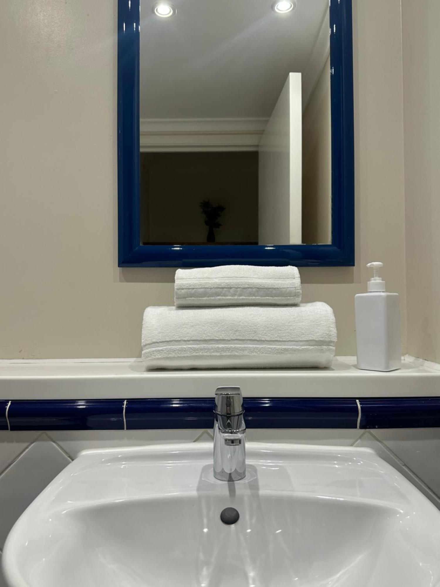 Go2 Glasgow - Free Parking And Pet Friendly Hotel 2*