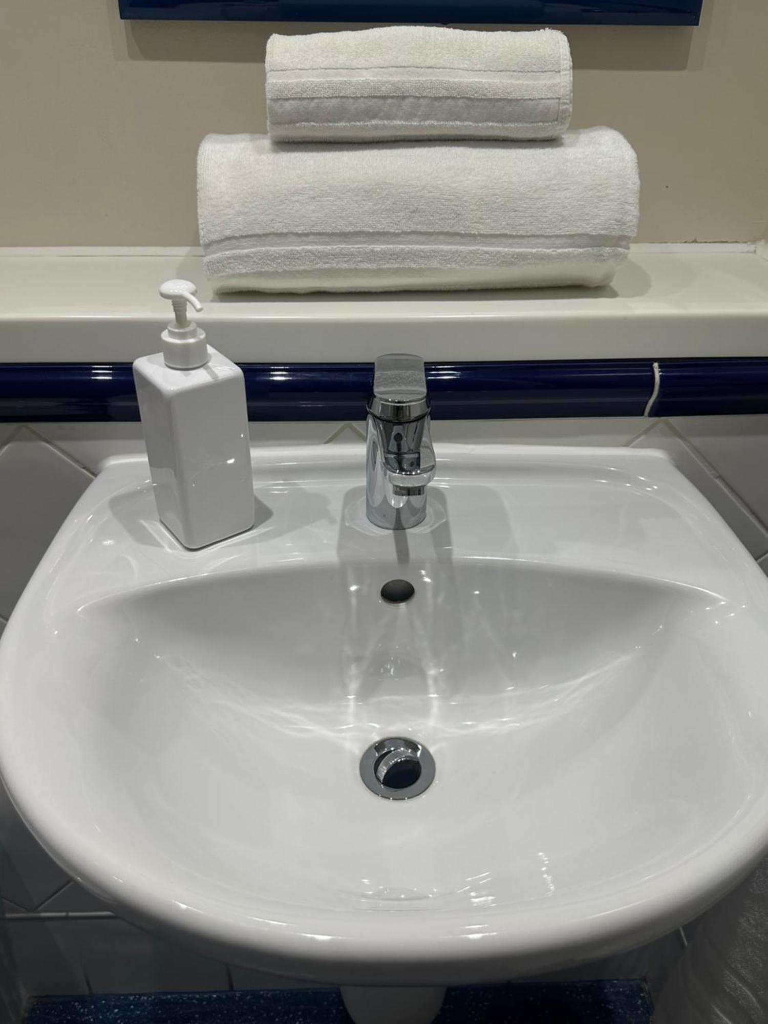 Hotel Go2 Glasgow - Free Parking And Pet Friendly Cumbernauld