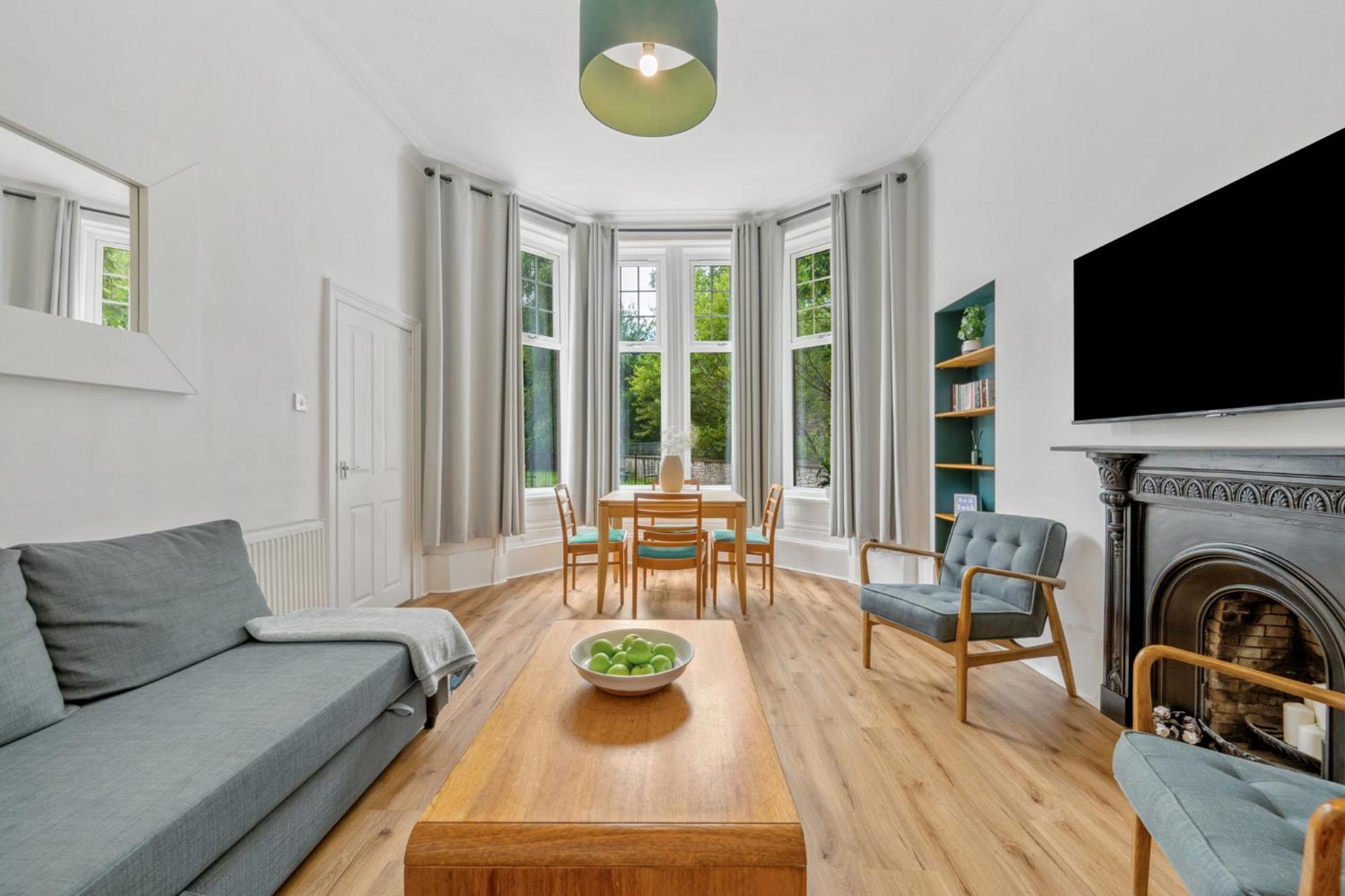 Woodford Street Apartment