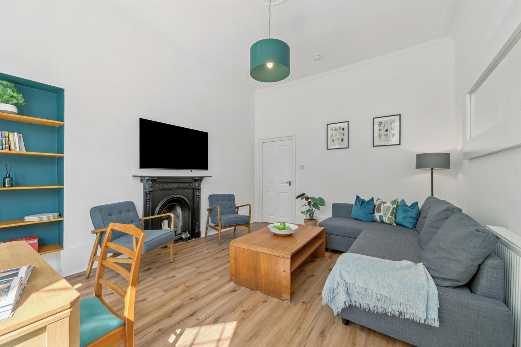 Apartment Woodford Street