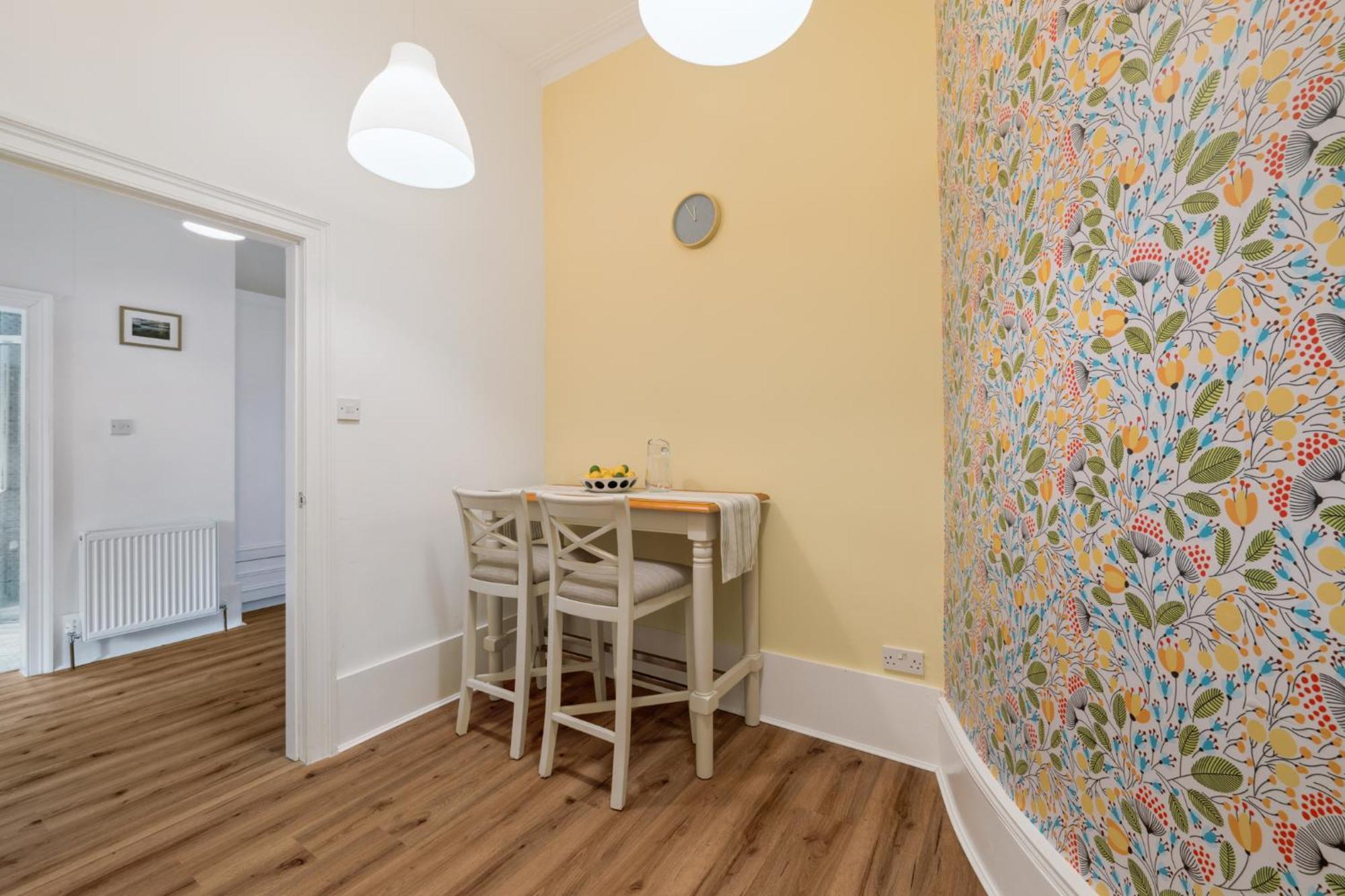 Woodford Street Apartment
