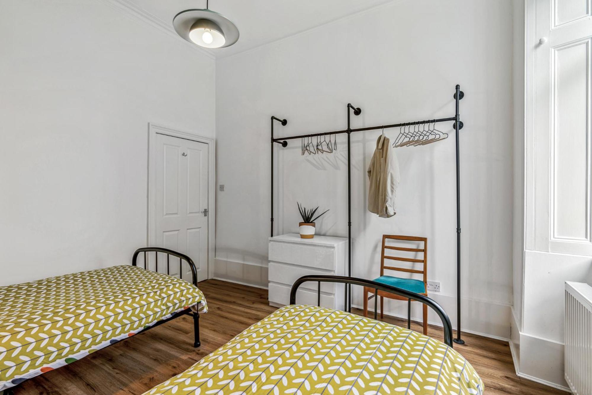 Apartment Woodford Street
