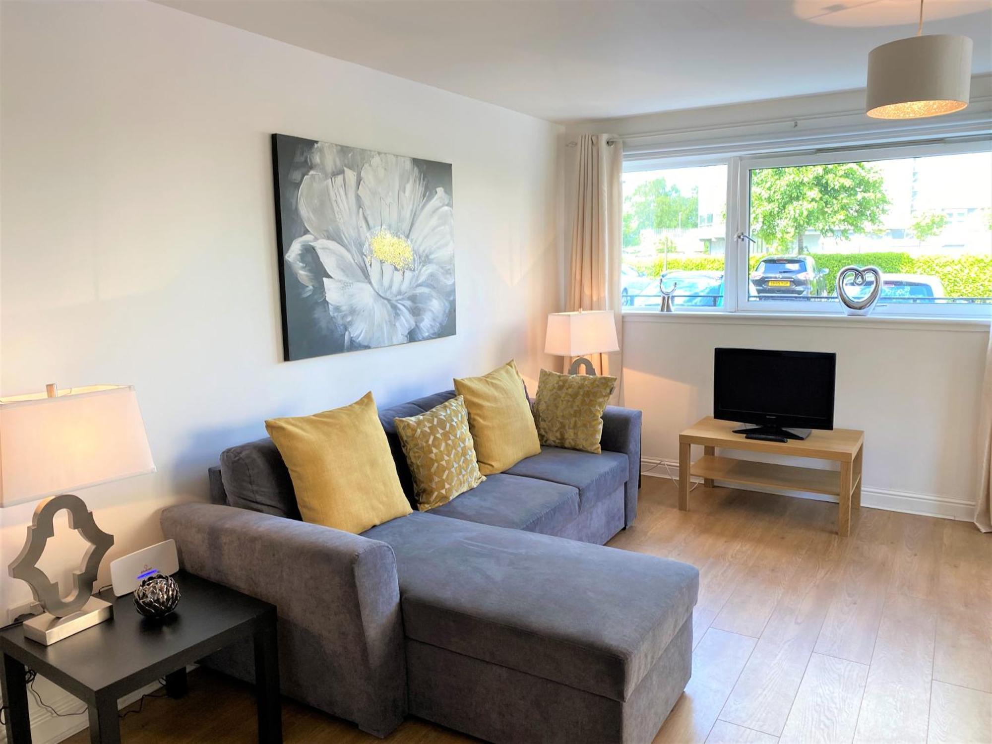 Apartment Mathieson - 2 Bedrooms *
