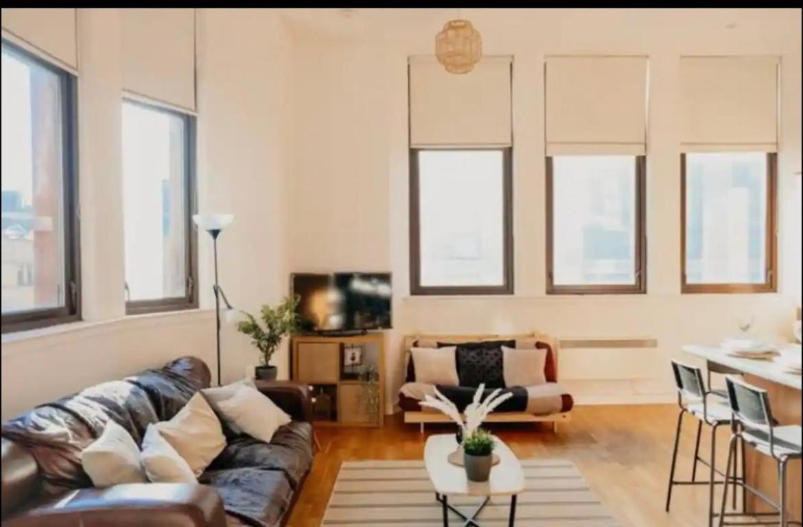 Apartment Centre *
