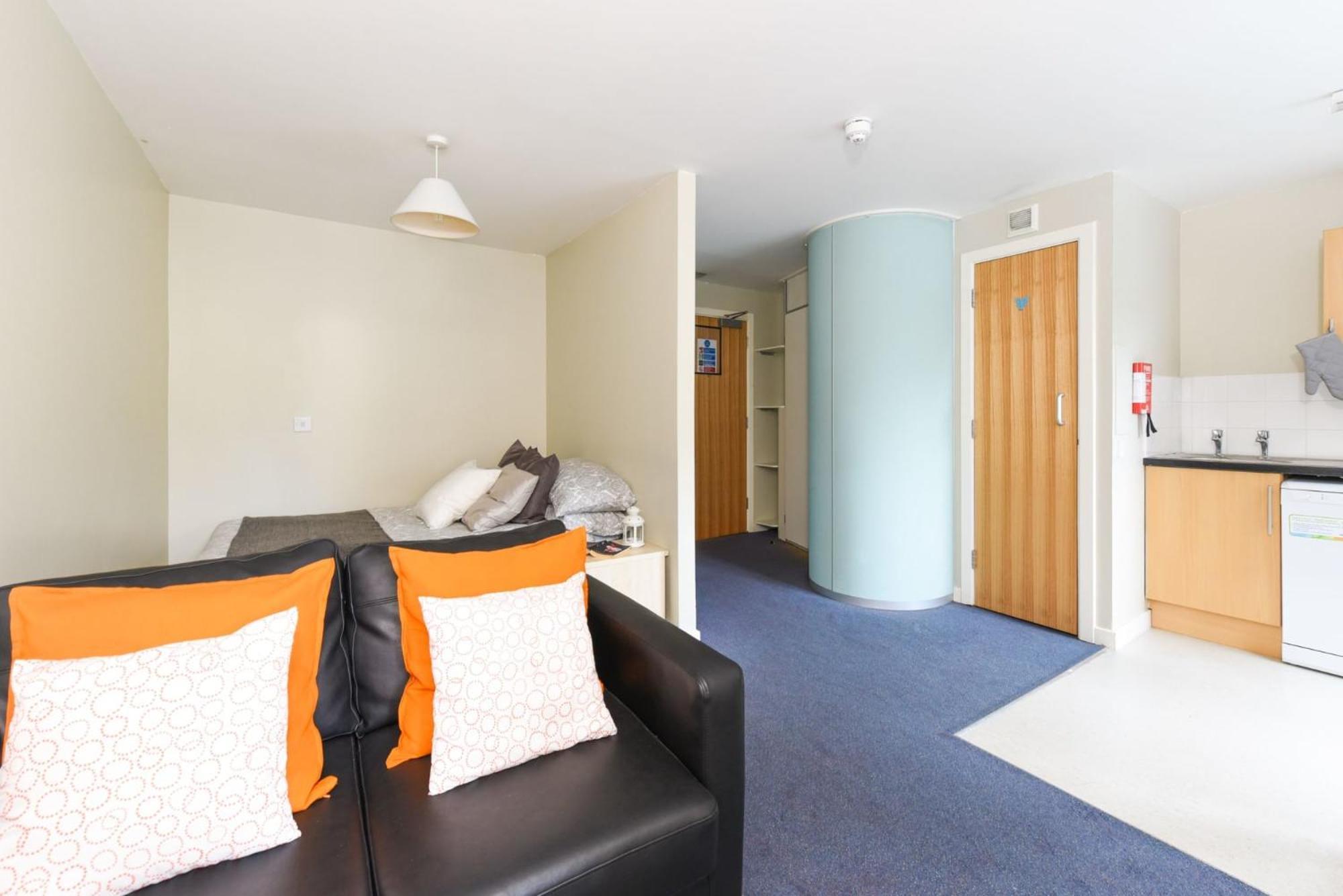 Student Spot In Gibson Street Apartment Glasgow