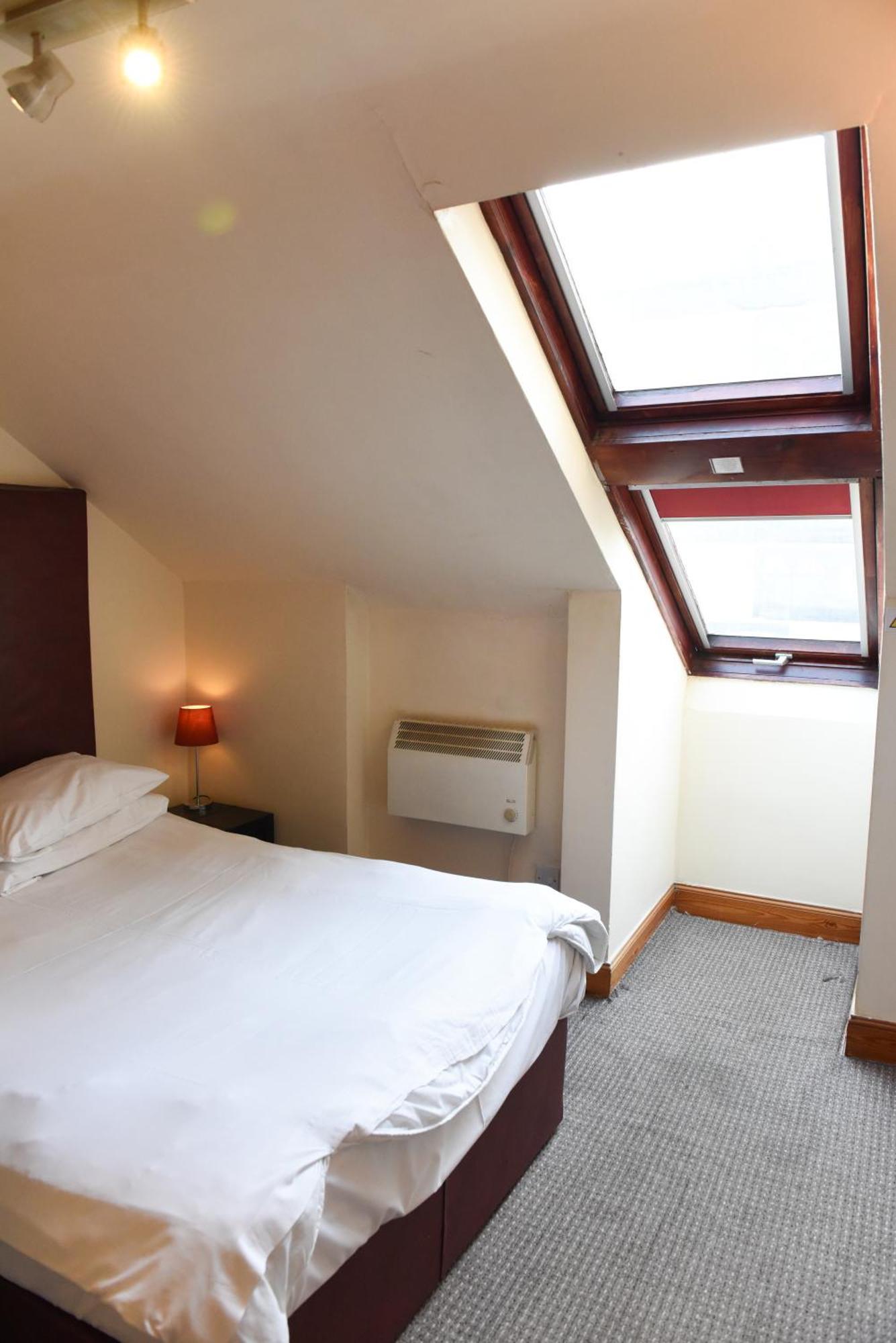 Hotel Sandyford 3*