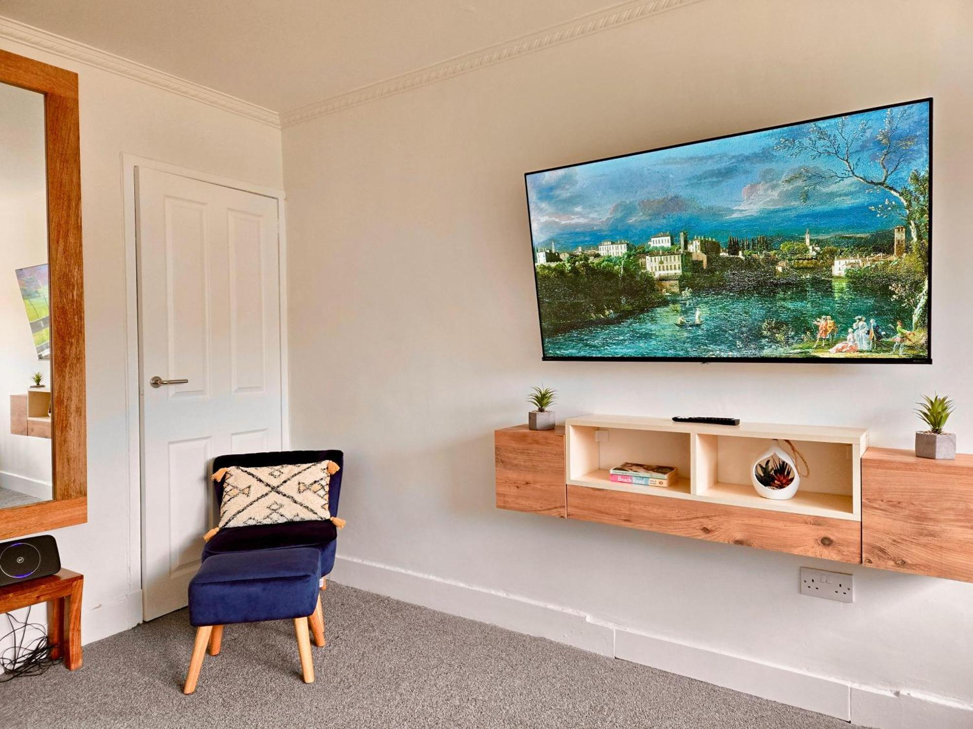 One Bed In The Heart Of Apartment *
