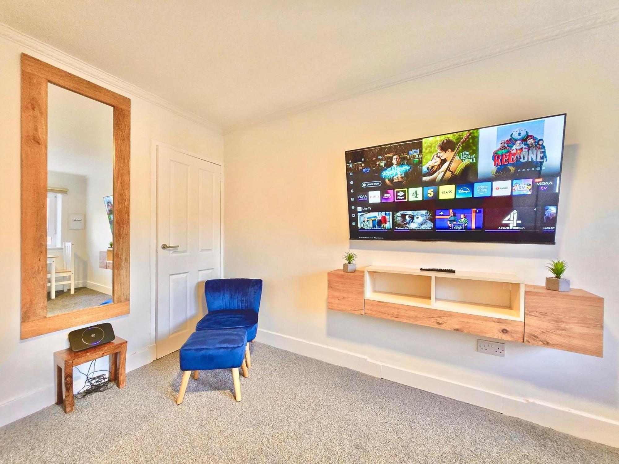 One Bed In The Heart Of * Glasgow