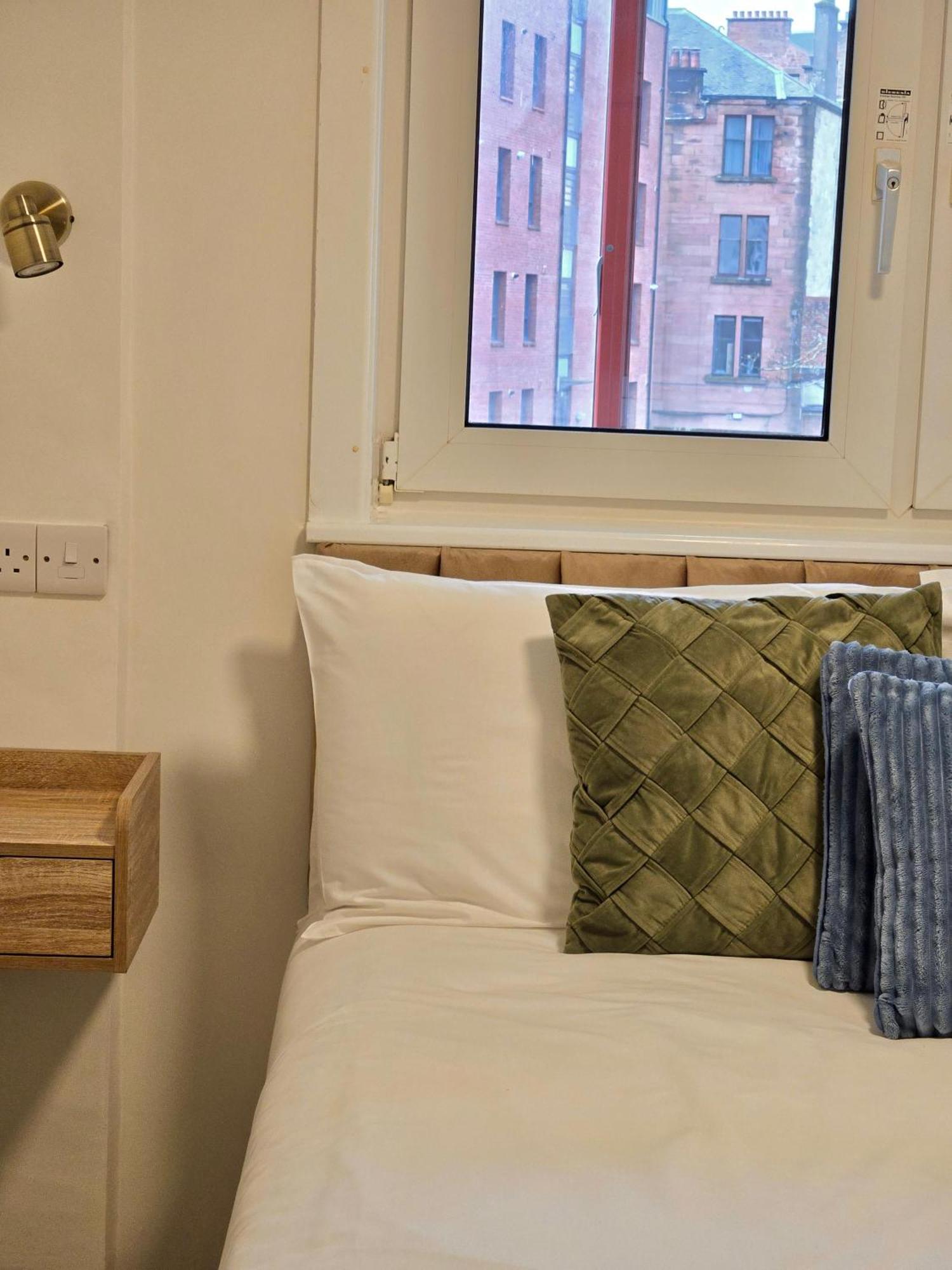 One Bed In The Heart Of Apartment