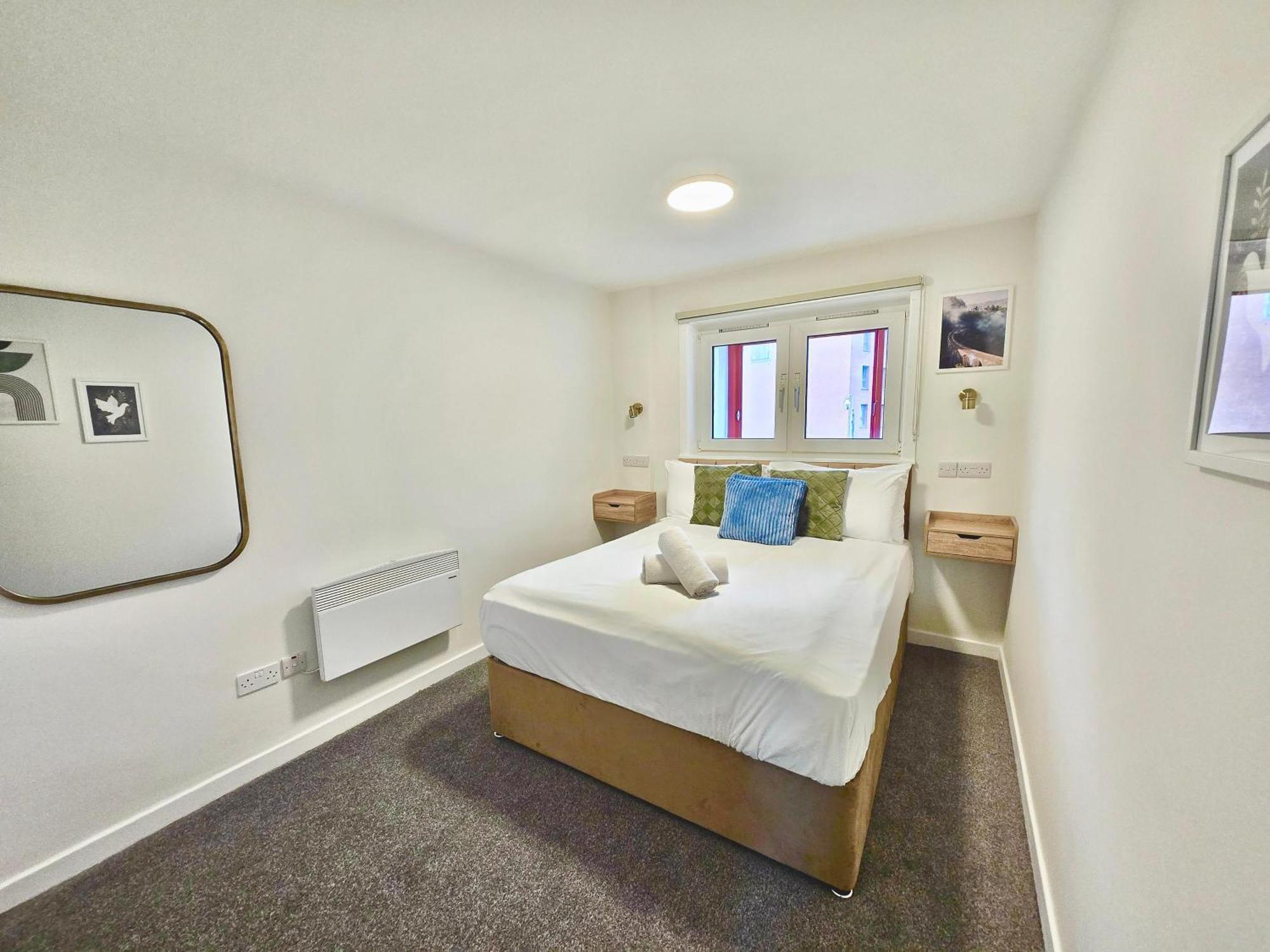 One Bed In The Heart Of Apartment