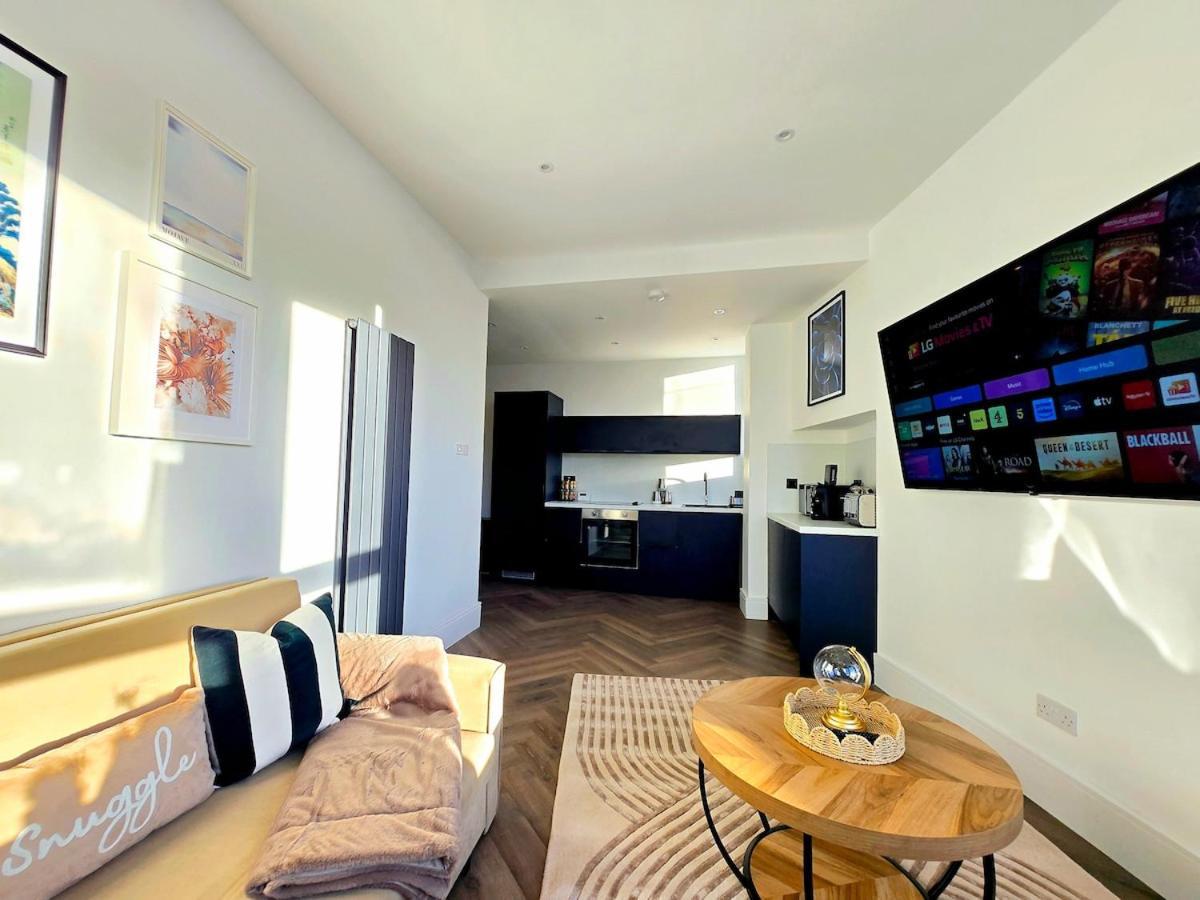 Modern, Cosy In Glasgow