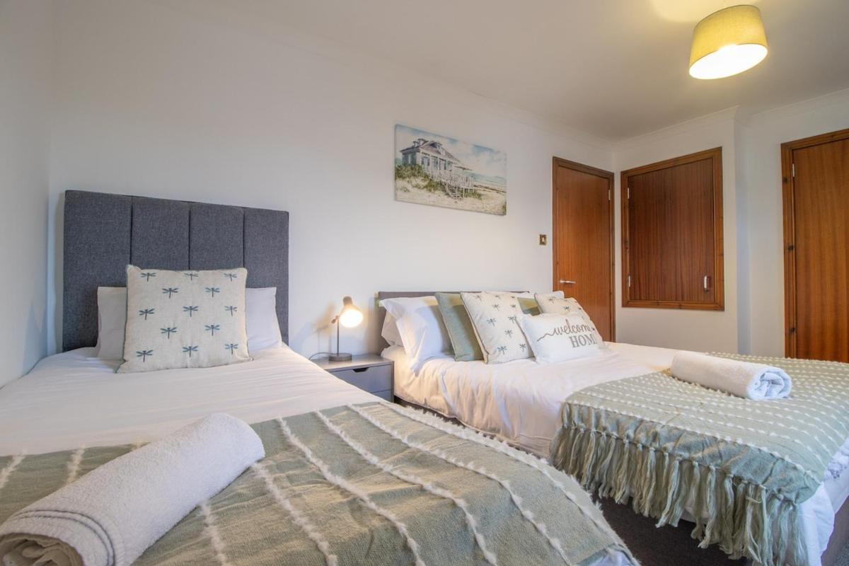 Glasgow, Spacious, 2 Bed With Parking Glasgow