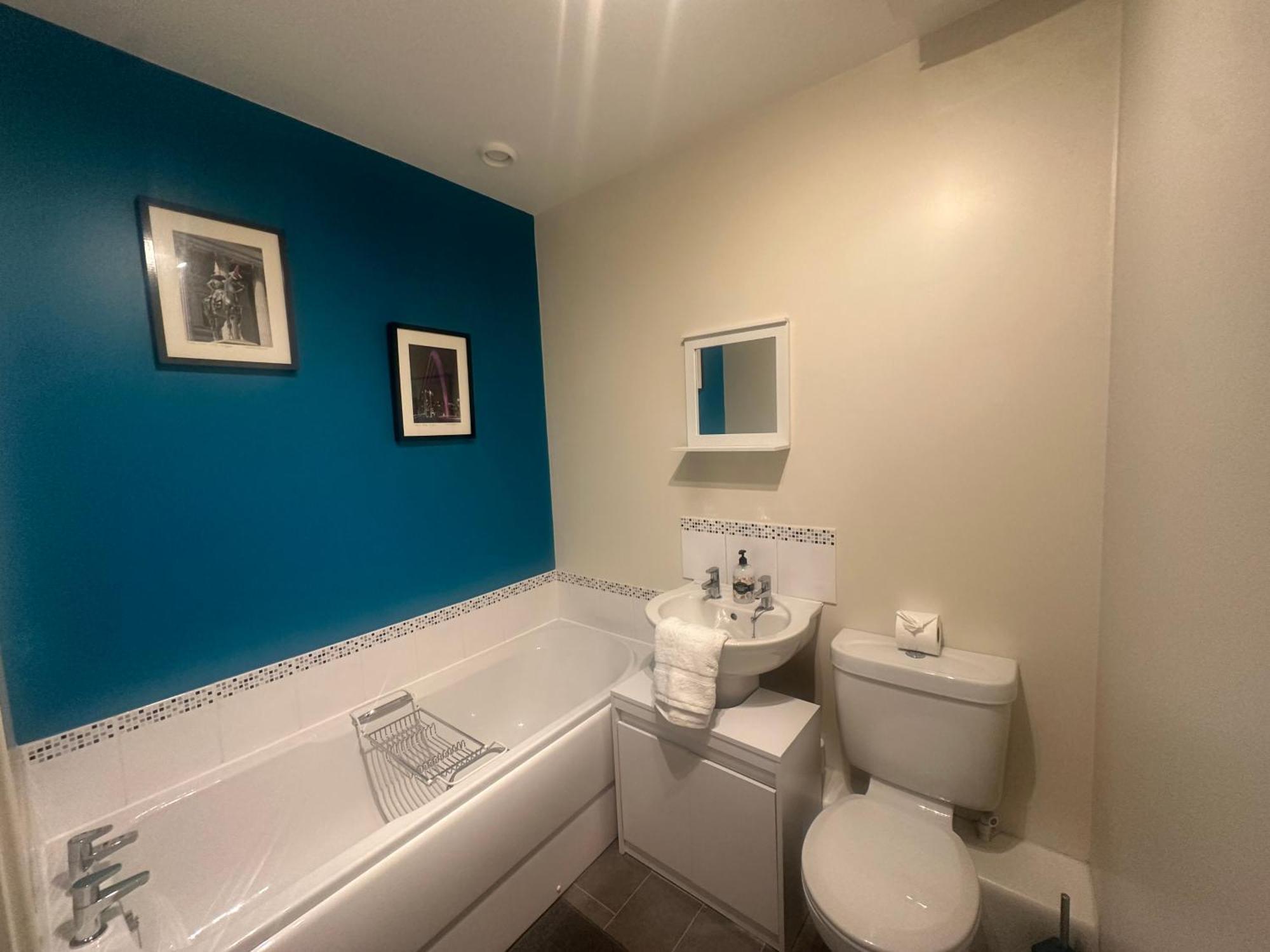 Juststay * Glasgow