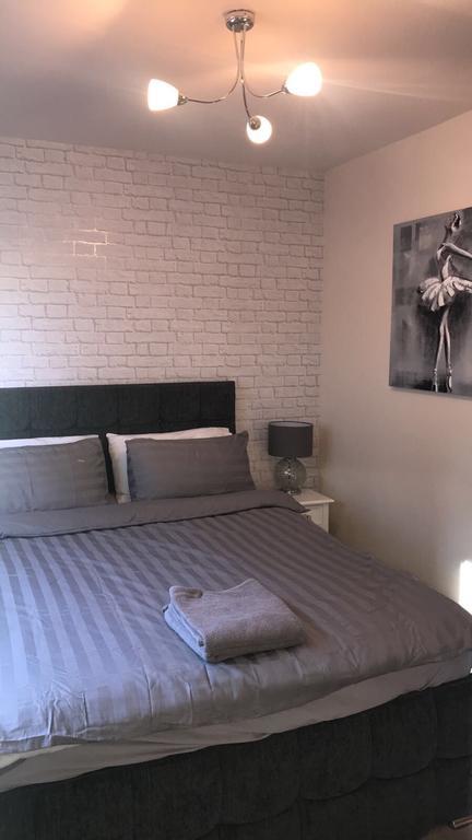 Minerva Court Two-bedroom Apartment Glasgow