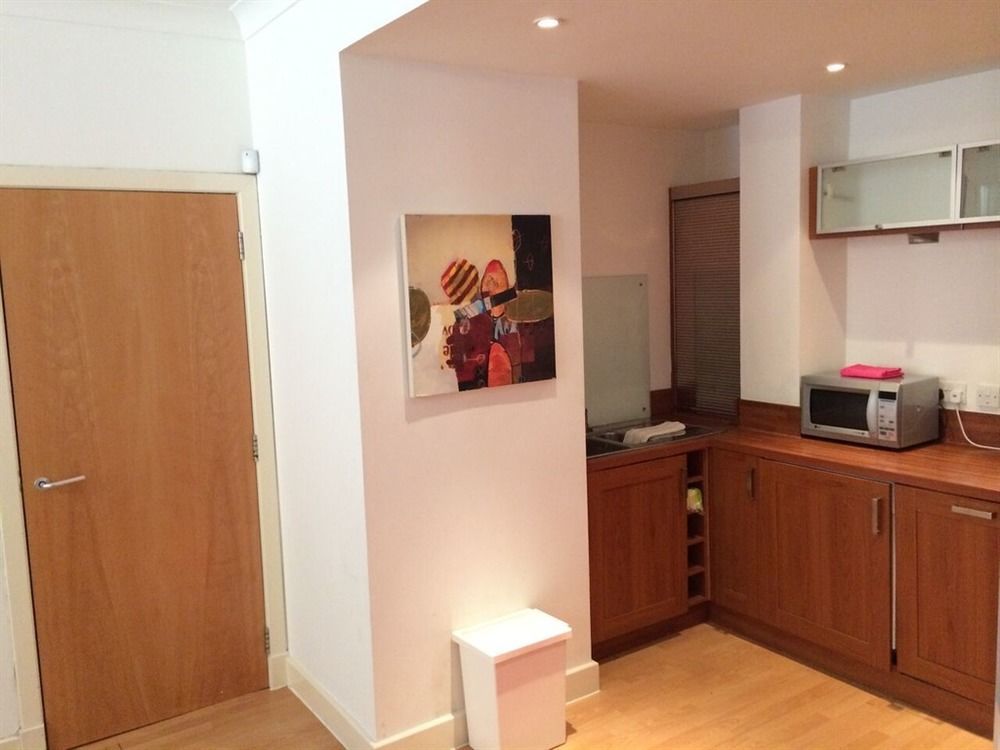 Variety Gate Apartment