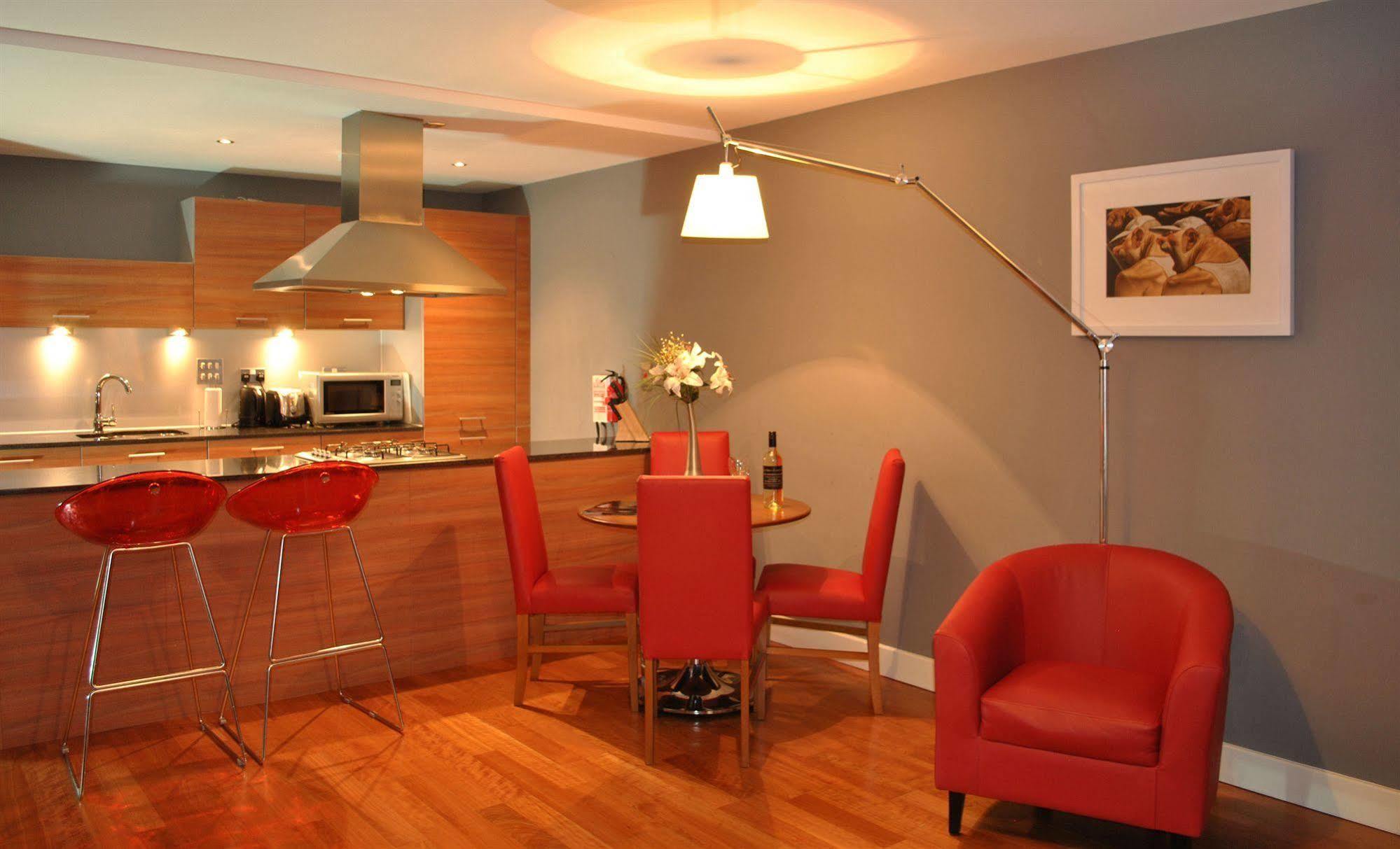 Dreamhouse Centre *