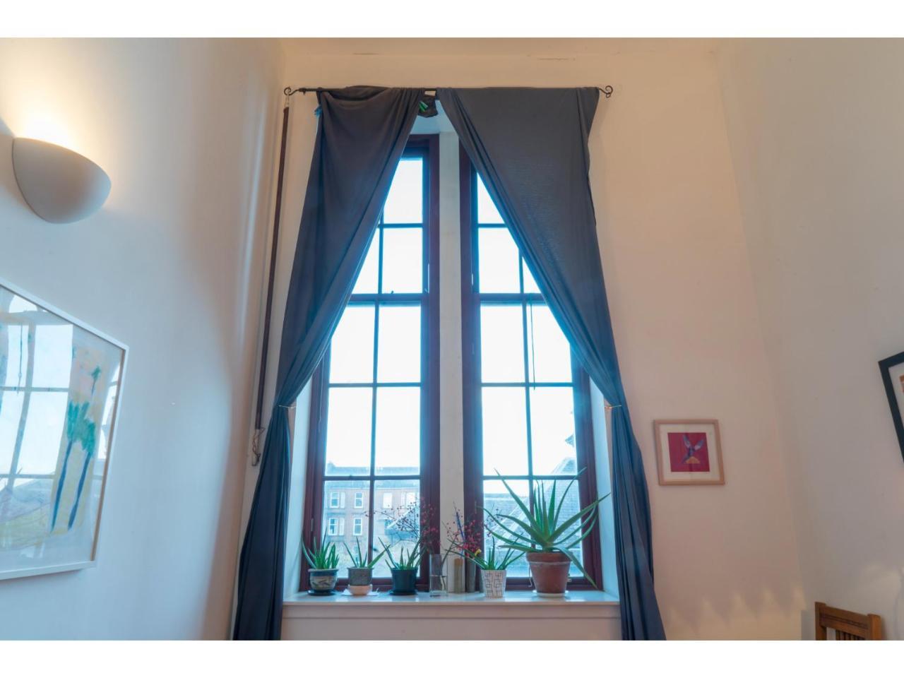 Apartment Beautifully Kept Mezzanine Flat ★school Of Art★ Glasgow