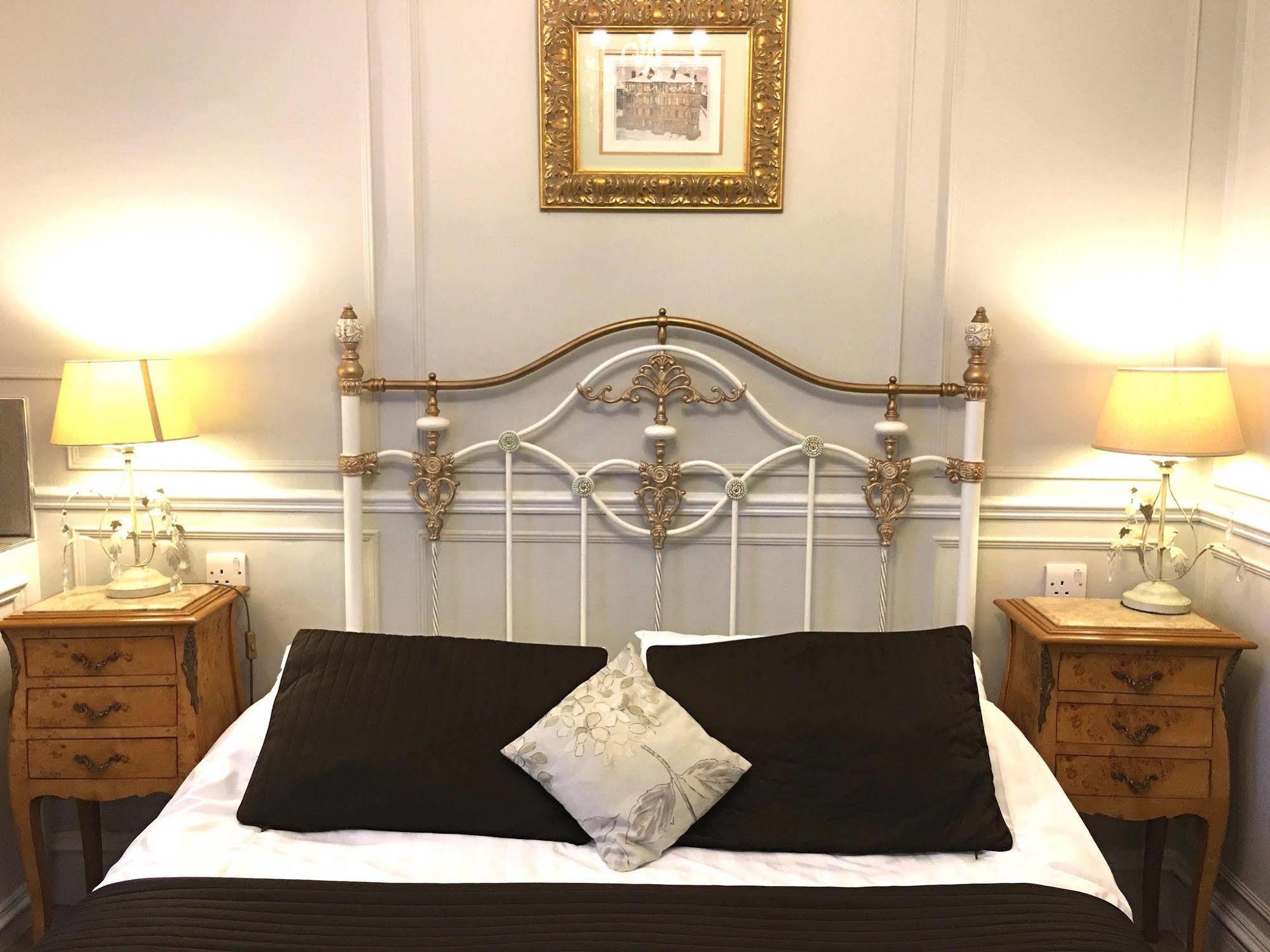 The Alamo 4*