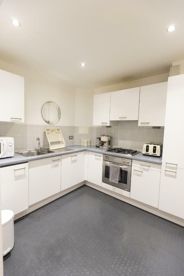 Apartment Bright, Spacious 2 Bedroom In The Heart Of City *