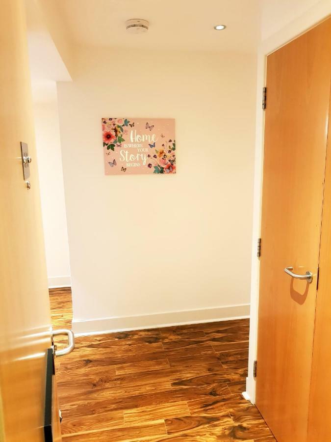 Apartment Bright, Spacious 2 Bedroom In The Heart Of City Glasgow