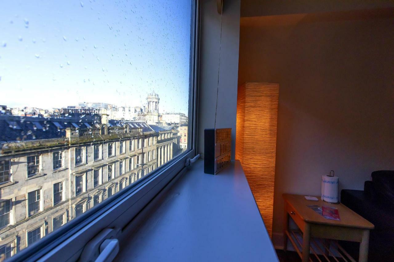 Bright, Spacious 2 Bedroom In The Heart Of City * Glasgow