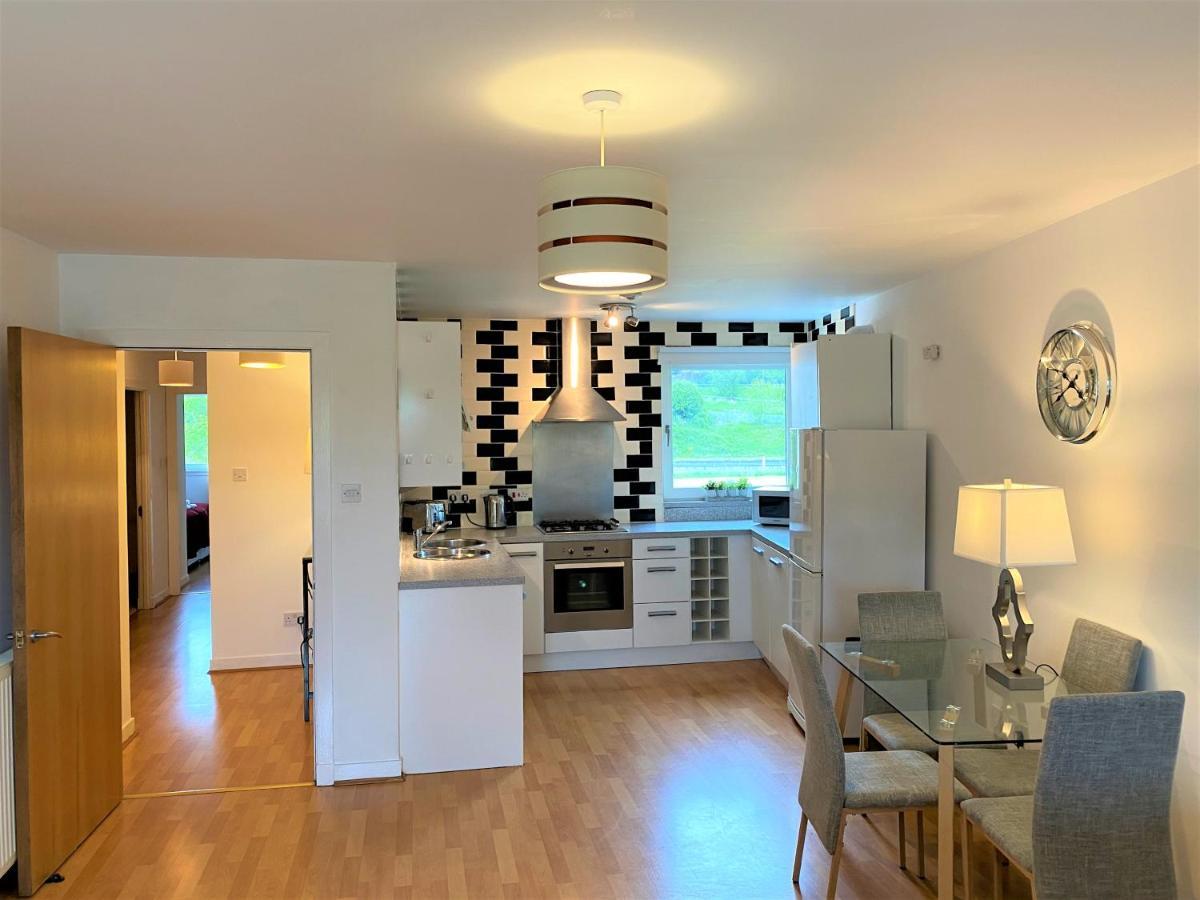 Firpark - 2 Bedrooms *